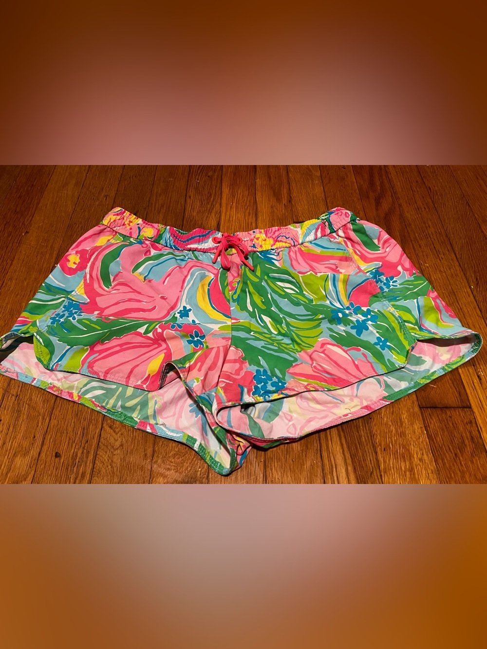 Lilly Pulitzer Pink Green Tropical Floral Athletic Shorts
